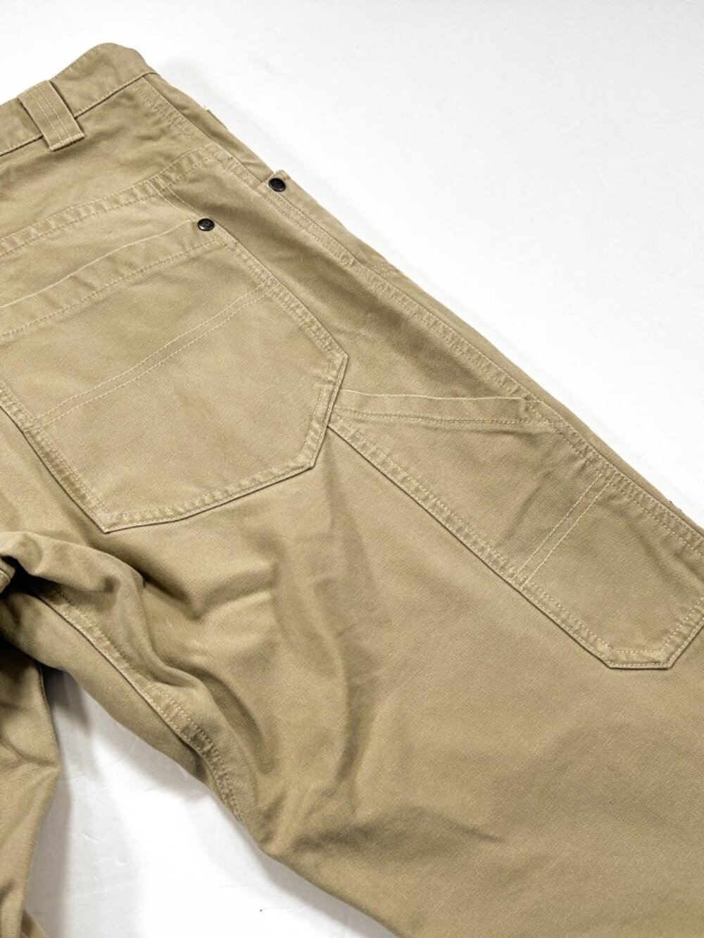 Arcteryx 30x32 Men's Bastion Pants Tan Chino Pants View 6